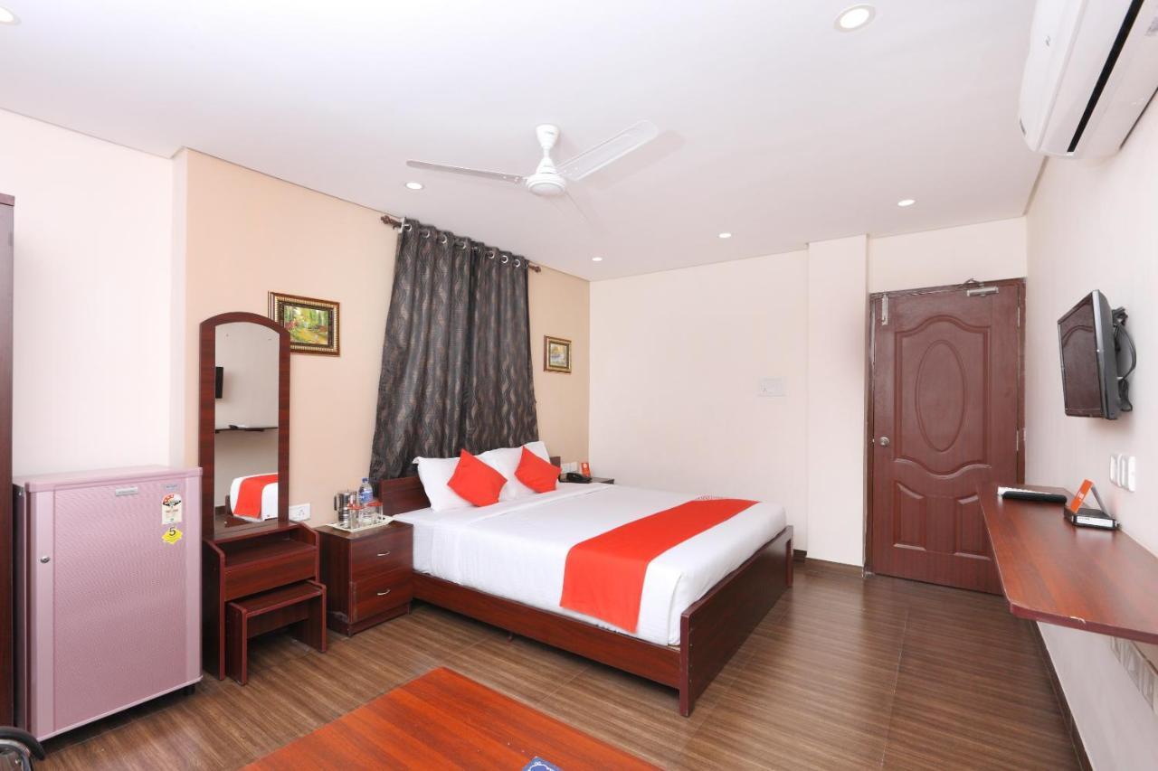 Hotel Oyo 1001 Palmtree Corporate Anna Nagar à Chennai Extérieur photo