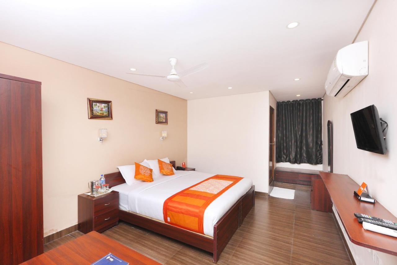 Hotel Oyo 1001 Palmtree Corporate Anna Nagar à Chennai Extérieur photo