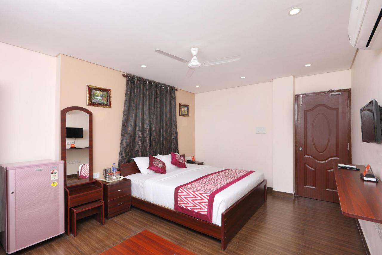 Hotel Oyo 1001 Palmtree Corporate Anna Nagar à Chennai Extérieur photo