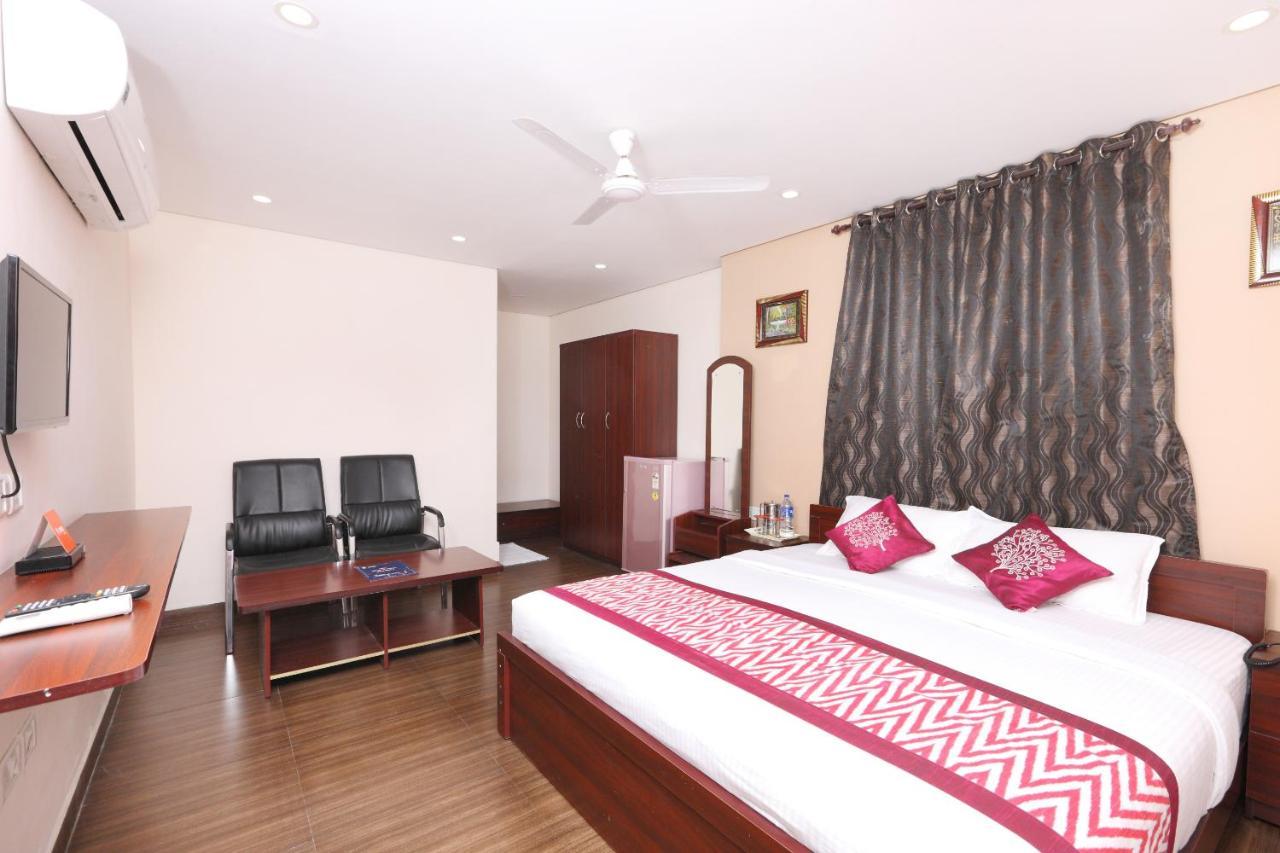 Hotel Oyo 1001 Palmtree Corporate Anna Nagar à Chennai Extérieur photo